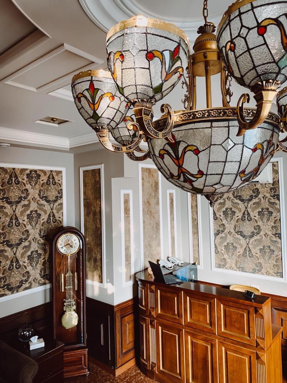 Royal Renaissance Hotel Erevan Esterno foto