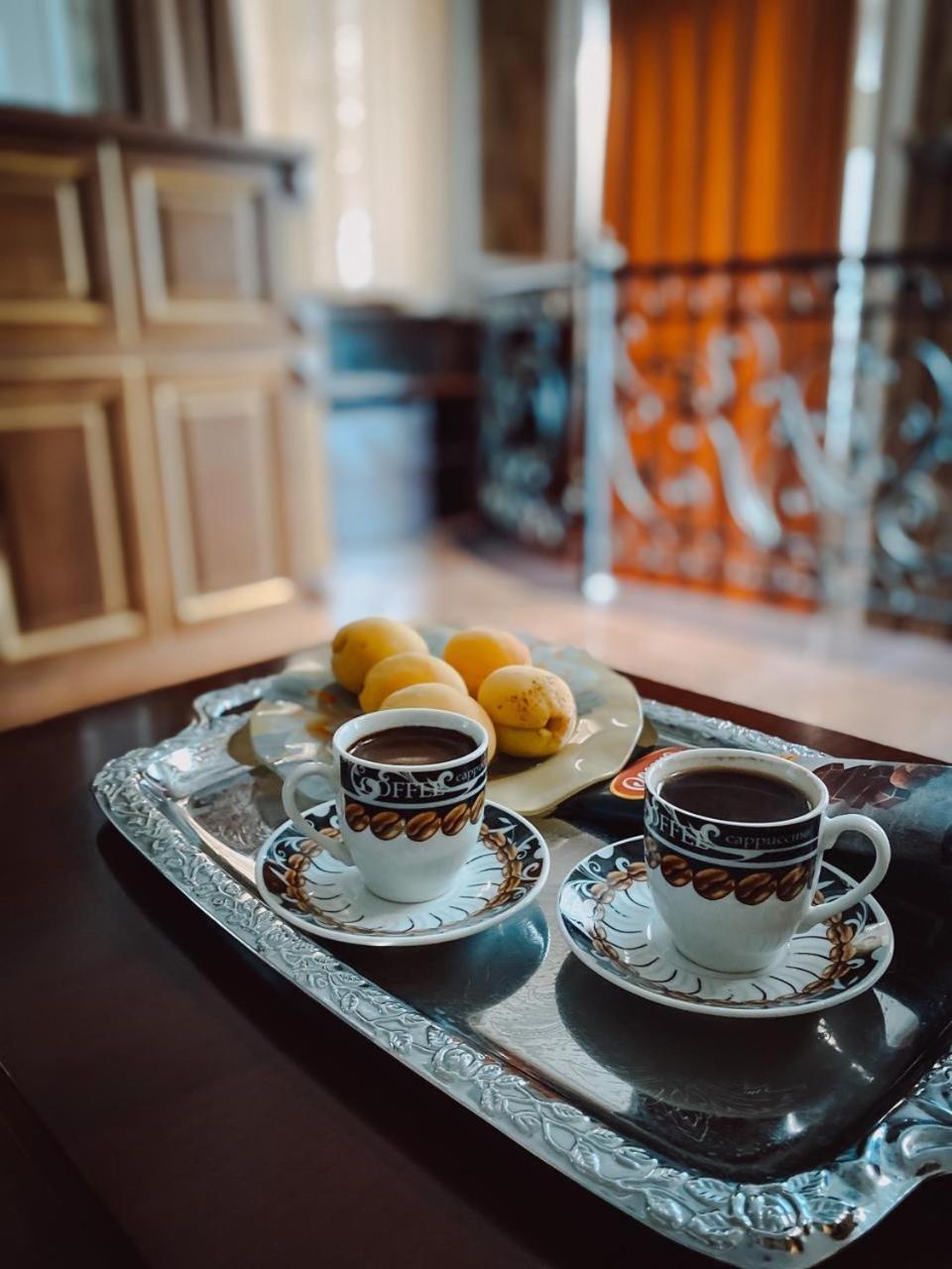 Royal Renaissance Hotel Erevan Esterno foto