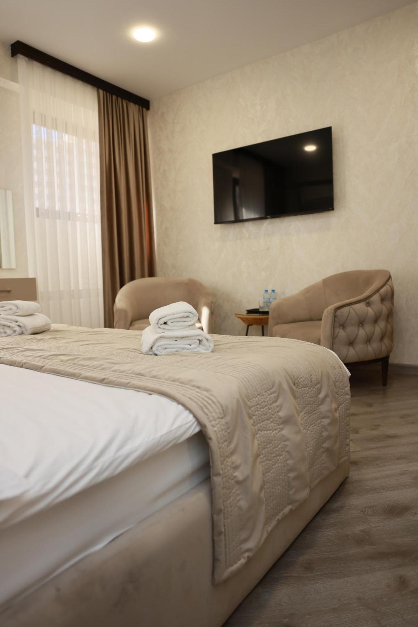 Royal Renaissance Hotel Erevan Camera foto