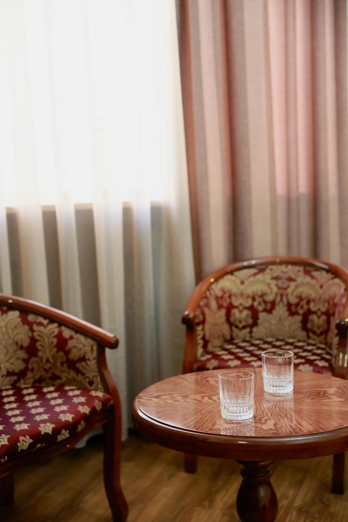 Royal Renaissance Hotel Erevan Camera foto