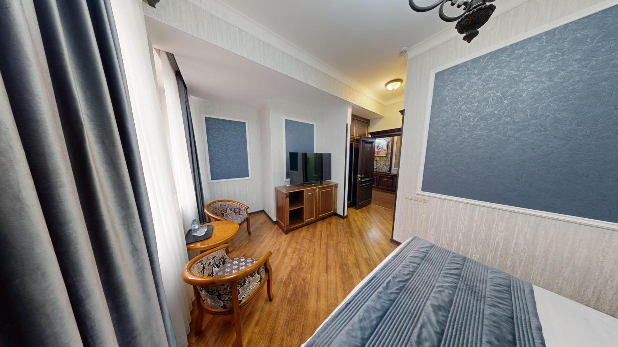 Royal Renaissance Hotel Erevan Camera foto